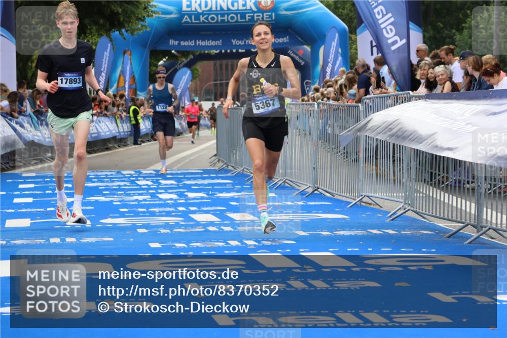 29.06.2025 - hella hamburg halbmarathon Strokosch-Dieckow http://msf.ph/oto/8370352 29.06.2025 10:27:42 Ziel 1122, 2203, 5367, 7651, 8731, 10655, 17354, 17893, 18832 meine-sportfotos.de