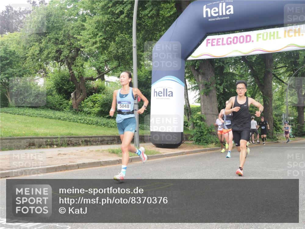 29.06.2025 - hella hamburg halbmarathon KatJ http://msf.ph/oto/8370376 29.06.2025 10:23:38 Zwischen KM18-KM19 57, 4477, 5048, 5152 meine-sportfotos.de