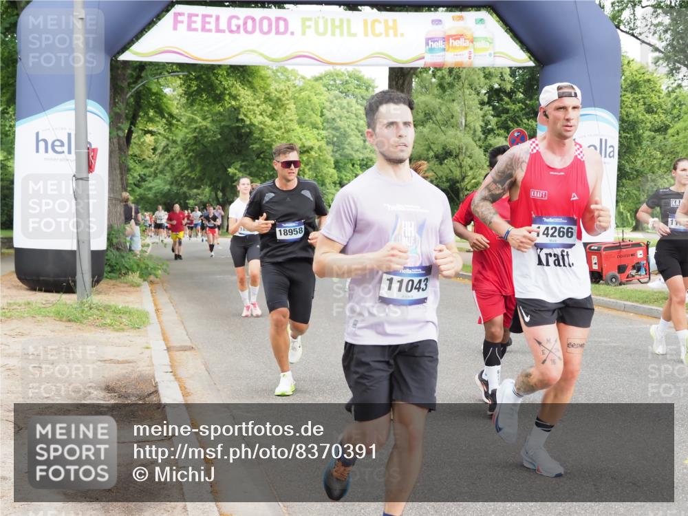 29.06.2025 - hella hamburg halbmarathon MichiJ http://msf.ph/oto/8370391 29.06.2025 10:44:32 Zwischen KM18-KM19 1239, 1387, 2656, 3141, 4579, 6592, 10599, 11018, 11043, 13863, 14266, 15664, 16227, 17543, 18325, 18531 meine-sportfotos.de
