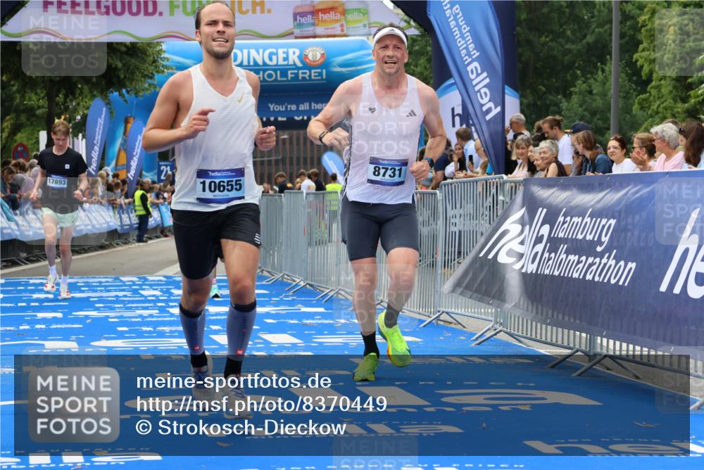 29.06.2025 - hella hamburg halbmarathon Strokosch-Dieckow http://msf.ph/oto/8370449 29.06.2025 10:27:39 Ziel 1122, 2203, 5367, 7651, 8731, 10655, 12341, 17354, 17893, 18832 meine-sportfotos.de