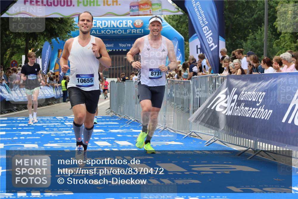 29.06.2025 - hella hamburg halbmarathon Strokosch-Dieckow http://msf.ph/oto/8370472 29.06.2025 10:27:39 Ziel 1122, 2203, 5367, 7651, 8731, 10655, 12341, 17354, 17893, 18832 meine-sportfotos.de