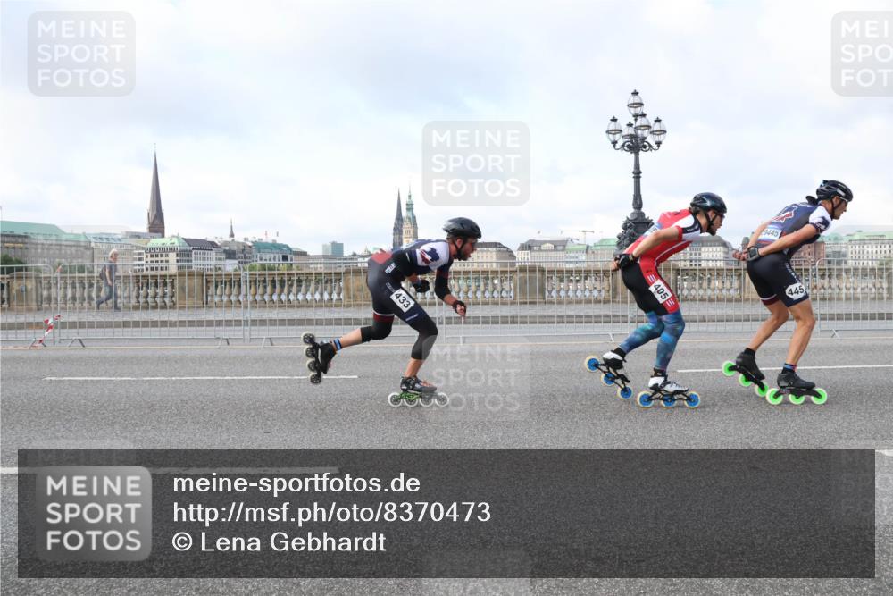 29.06.2025 - hella hamburg halbmarathon Lena Gebhardt http://msf.ph/oto/8370473 29.06.2025 08:50:04 Lombardsbrücke 433, 405, 0445, 445 meine-sportfotos.de