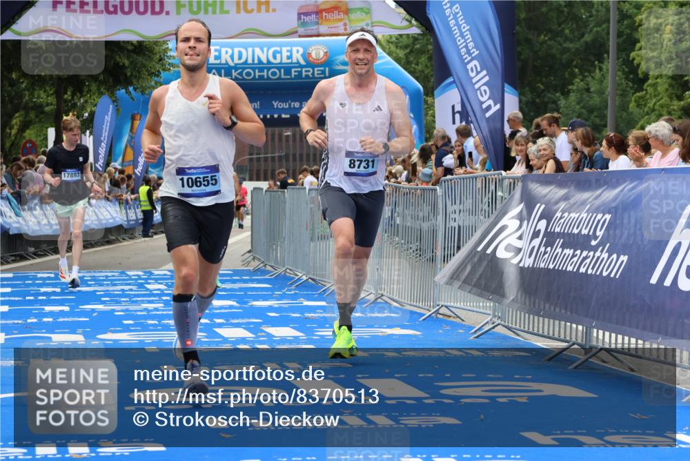 29.06.2025 - hella hamburg halbmarathon Strokosch-Dieckow http://msf.ph/oto/8370513 29.06.2025 10:27:39 Ziel 1122, 2203, 5367, 7651, 8731, 10655, 12341, 17354, 17893, 18832 meine-sportfotos.de