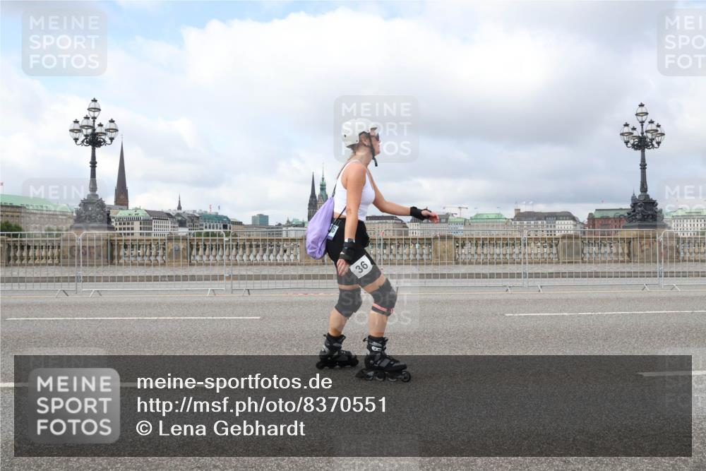 29.06.2025 - hella hamburg halbmarathon Lena Gebhardt http://msf.ph/oto/8370551 29.06.2025 09:11:04 Lombardsbrücke 36 meine-sportfotos.de