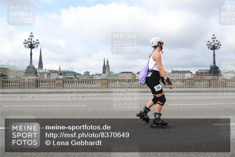 29.06.2025 - hella hamburg halbmarathon Lena Gebhardt http://msf.ph/oto/8370649 29.06.2025 09:11:04 Lombardsbrücke 36 meine-sportfotos.de