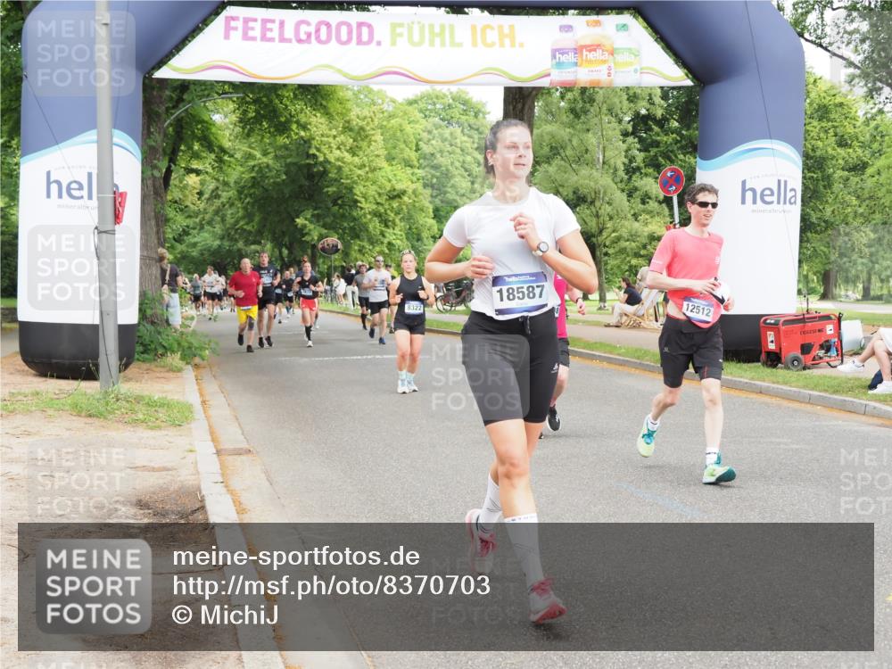 29.06.2025 - hella hamburg halbmarathon MichiJ http://msf.ph/oto/8370703 29.06.2025 10:44:35 Zwischen KM18-KM19 1239, 3141, 4579, 6592, 8322, 10599, 11018, 11043, 13863, 14266, 16227, 17543, 18508, 18587, 18652 meine-sportfotos.de