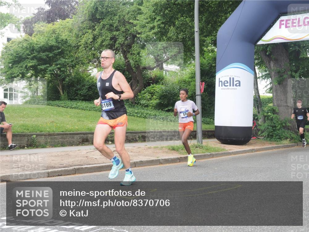 29.06.2025 - hella hamburg halbmarathon KatJ http://msf.ph/oto/8370706 29.06.2025 10:23:40 Zwischen KM18-KM19 57, 4477, 5048, 6169 meine-sportfotos.de
