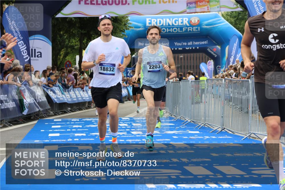 29.06.2025 - hella hamburg halbmarathon Strokosch-Dieckow http://msf.ph/oto/8370733 29.06.2025 10:27:36 Ziel 2203, 5367, 7651, 8731, 9804, 10655, 12341, 17354, 17893, 18832, 19114 meine-sportfotos.de