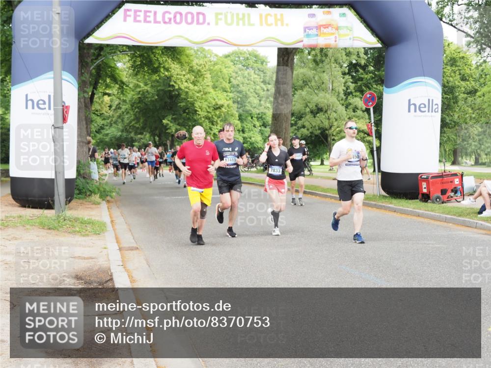 29.06.2025 - hella hamburg halbmarathon MichiJ http://msf.ph/oto/8370753 29.06.2025 10:44:40 Zwischen KM18-KM19 2711, 7833, 8322, 9450, 9485, 17415, 18508, 18587, 18652 meine-sportfotos.de