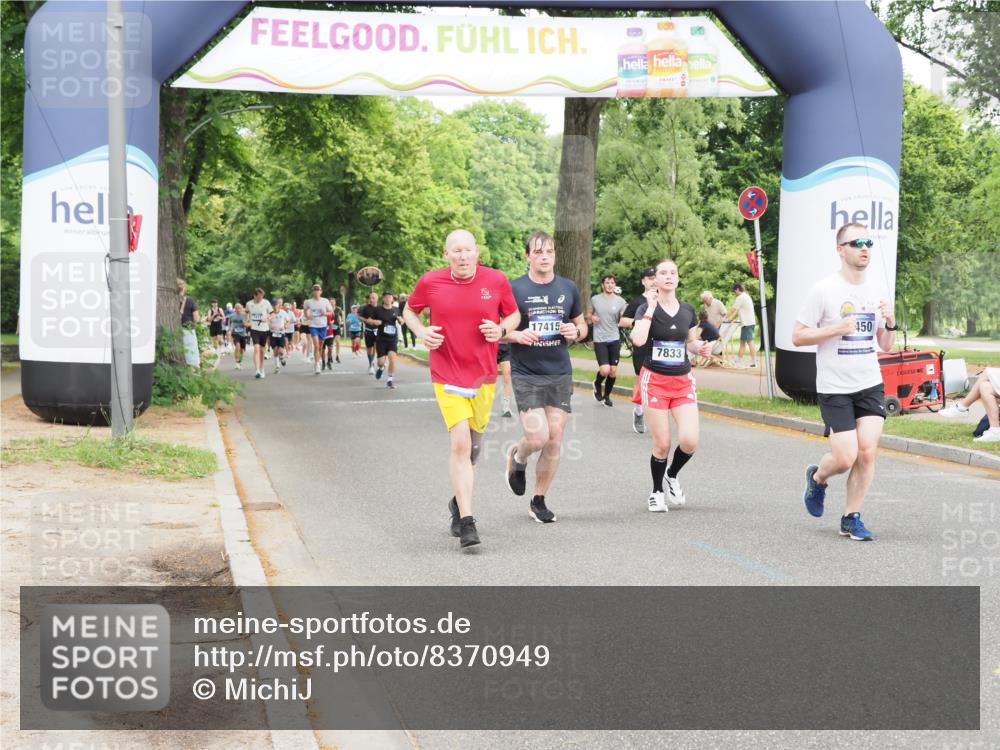 29.06.2025 - hella hamburg halbmarathon MichiJ http://msf.ph/oto/8370949 29.06.2025 10:44:40 Zwischen KM18-KM19 2711, 7833, 8322, 9450, 9485, 17415, 18508, 18587, 18652 meine-sportfotos.de