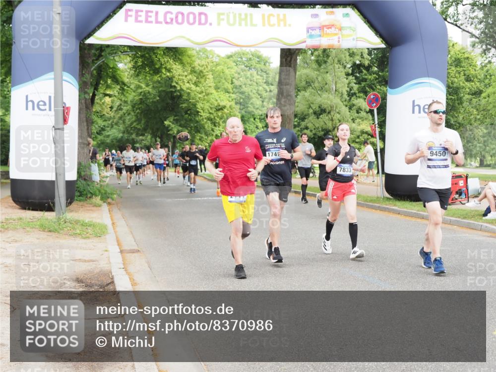 29.06.2025 - hella hamburg halbmarathon MichiJ http://msf.ph/oto/8370986 29.06.2025 10:44:40 Zwischen KM18-KM19 2711, 7833, 8322, 9450, 9485, 17415, 18508, 18587, 18652 meine-sportfotos.de