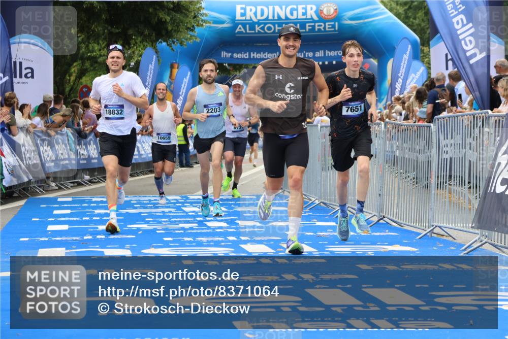 29.06.2025 - hella hamburg halbmarathon Strokosch-Dieckow http://msf.ph/oto/8371064 29.06.2025 10:27:34 Ziel 2203, 4678, 5367, 7651, 8731, 9804, 10655, 12341, 13941, 17354, 18567, 18832, 19114 meine-sportfotos.de