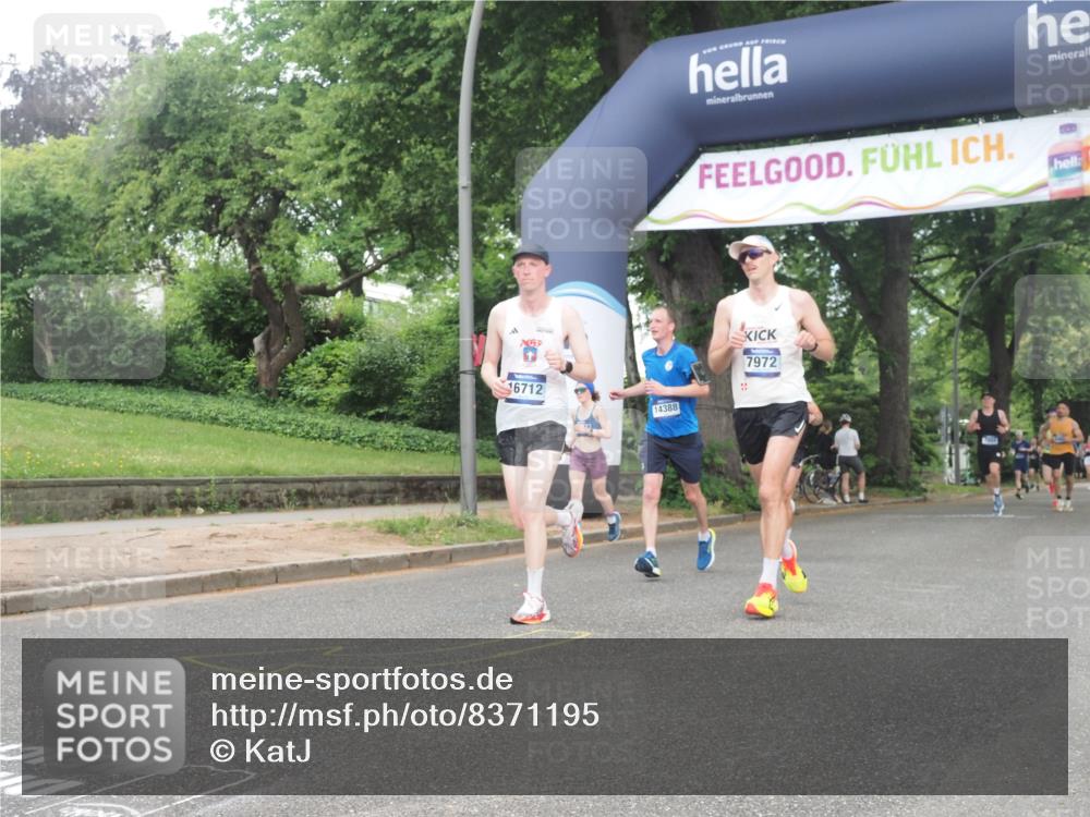 29.06.2025 - hella hamburg halbmarathon KatJ http://msf.ph/oto/8371195 29.06.2025 10:23:44 Zwischen KM18-KM19 57, 1217, 5048, 6169, 7972 meine-sportfotos.de