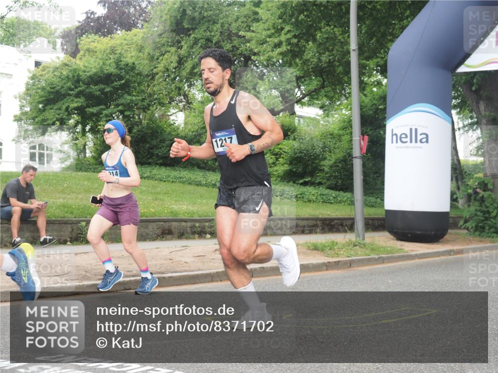 29.06.2025 - hella hamburg halbmarathon KatJ http://msf.ph/oto/8371702 29.06.2025 10:23:46 Zwischen KM18-KM19 57, 1217, 6169, 7884, 7972 meine-sportfotos.de