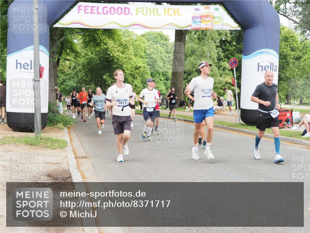 29.06.2025 - hella hamburg halbmarathon MichiJ http://msf.ph/oto/8371717 29.06.2025 10:44:48 Zwischen KM18-KM19 1611, 2236, 6595, 7082, 9485, 10383, 12495, 14369, 14571, 15197, 17827, 18891 meine-sportfotos.de