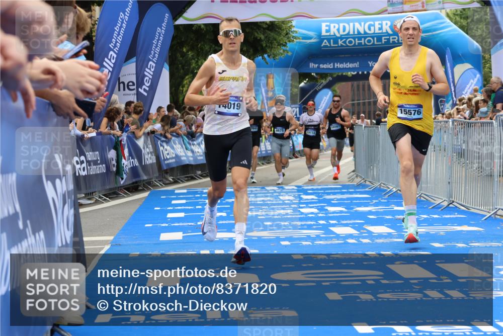 29.06.2025 - hella hamburg halbmarathon Strokosch-Dieckow http://msf.ph/oto/8371820 29.06.2025 10:27:23 Ziel 4678, 9804, 13941, 14019, 15136, 15576, 18037, 18124, 18567, 19114 meine-sportfotos.de