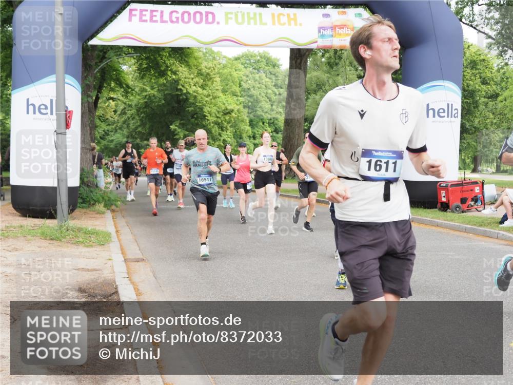 29.06.2025 - hella hamburg halbmarathon MichiJ http://msf.ph/oto/8372033 29.06.2025 10:44:50 Zwischen KM18-KM19 1611, 2236, 2806, 2840, 6595, 7856, 12495, 13880, 14369, 14571, 15145, 15197, 16113, 16517, 17827, 18891 meine-sportfotos.de