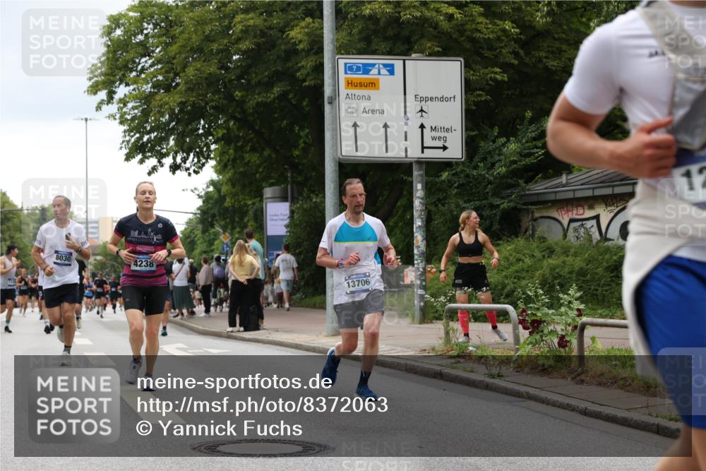 29.06.2025 - hella hamburg halbmarathon Yannick Fuchs http://msf.ph/oto/8372063 29.06.2025 10:53:45 20KM 1544, 2780, 3169, 4238, 4379, 4796, 4986, 6327, 6470, 7824, 8030, 8326, 8481, 8807, 9741, 9985, 10281, 10488, 11018, 11114, 11158, 11159, 11250, 11757, 12406, 12779, 13036, 13706, 14471, 14928, 15083, 15525, 15673, 15785, 15914, 16227, 16530, 16754, 16915, 17176, 17304, 17860, 18377, 18485, 18855, 19178 meine-sportfotos.de