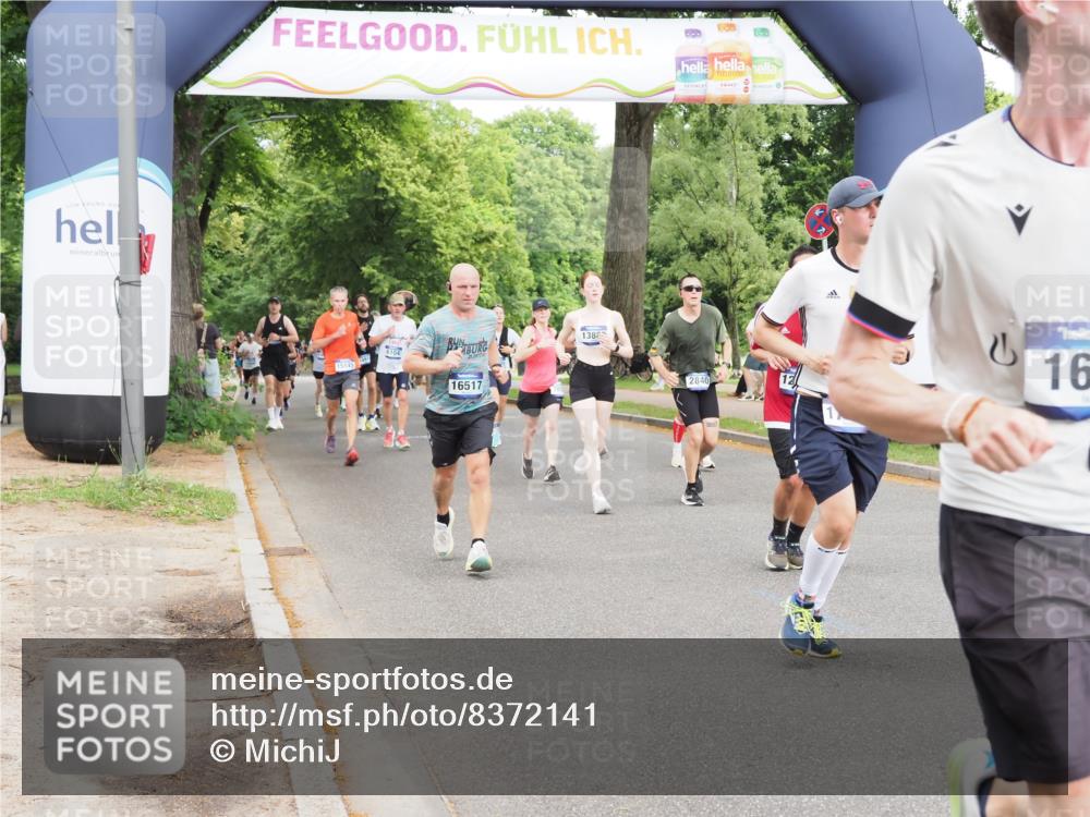 29.06.2025 - hella hamburg halbmarathon MichiJ http://msf.ph/oto/8372141 29.06.2025 10:44:50 Zwischen KM18-KM19 1611, 2236, 2806, 2840, 6595, 7856, 12495, 13880, 14369, 14571, 15145, 15197, 16113, 16517, 17827, 18891 meine-sportfotos.de