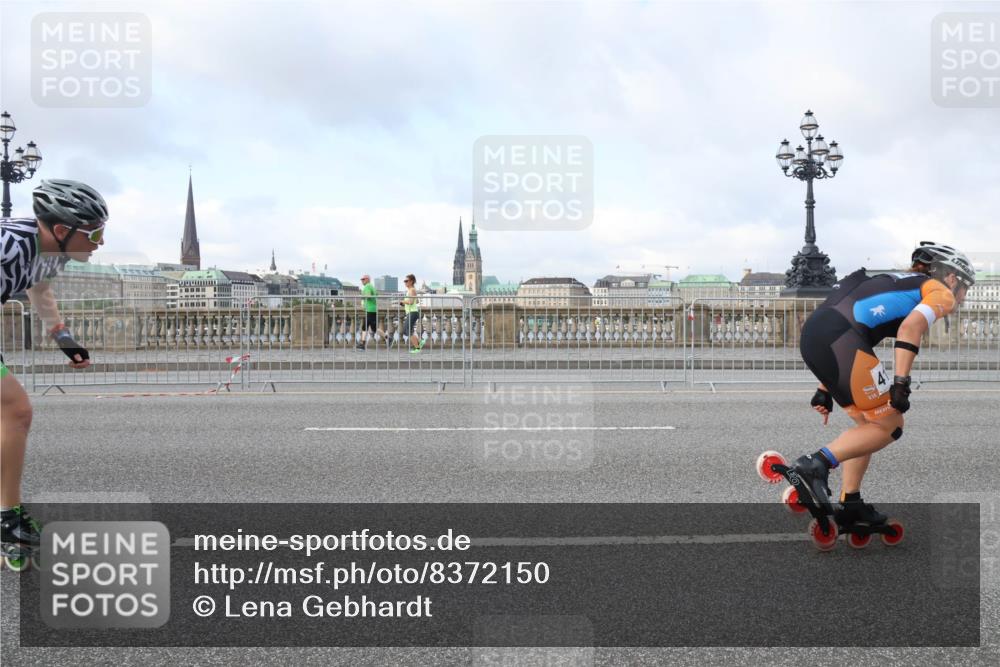 29.06.2025 - hella hamburg halbmarathon Lena Gebhardt http://msf.ph/oto/8372150 29.06.2025 08:50:44 Lombardsbrücke  meine-sportfotos.de