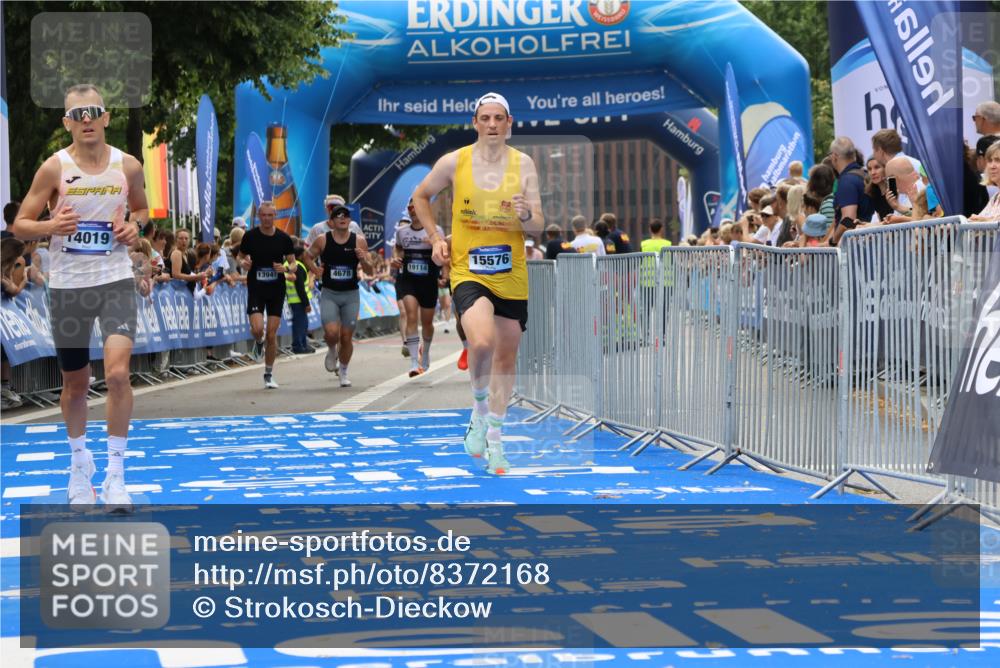 29.06.2025 - hella hamburg halbmarathon Strokosch-Dieckow http://msf.ph/oto/8372168 29.06.2025 10:27:22 Ziel 4678, 9804, 13941, 14019, 15136, 15576, 15583, 18037, 18124, 18567, 19114 meine-sportfotos.de
