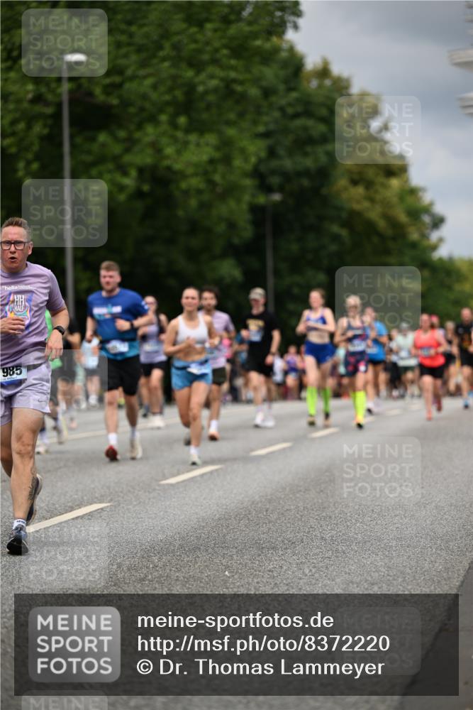 29.06.2025 - hella hamburg halbmarathon Dr. Thomas Lammeyer http://msf.ph/oto/8372220 29.06.2025 10:42:10 Kennedybrücke 1475, 1578, 1985, 2124, 2853, 3010, 3246, 3286, 3880, 4414, 5139, 5522, 5523, 5875, 6697, 6955, 7321, 7629, 8696, 8811, 8985, 9391, 9524, 9894, 10025, 10146, 10506, 10836, 11087, 11164 meine-sportfotos.de