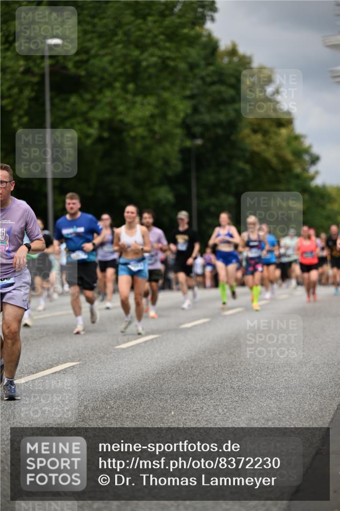 29.06.2025 - hella hamburg halbmarathon Dr. Thomas Lammeyer http://msf.ph/oto/8372230 29.06.2025 10:42:10 Kennedybrücke 1475, 1578, 1985, 2124, 2853, 3010, 3246, 3286, 3880, 4414, 5139, 5522, 5523, 5875, 6697, 6955, 7321, 7629, 8696, 8811, 8985, 9391, 9524, 9894, 10025, 10146, 10506, 10836, 11087, 11164 meine-sportfotos.de