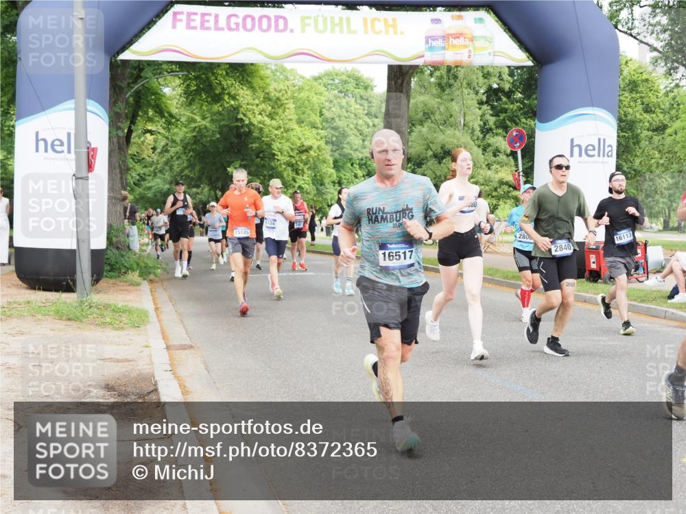 29.06.2025 - hella hamburg halbmarathon MichiJ http://msf.ph/oto/8372365 29.06.2025 10:44:51 Zwischen KM18-KM19 1611, 2236, 2282, 2806, 2840, 6595, 7856, 12495, 13880, 14369, 14571, 15145, 16113, 16517, 17827, 18891 meine-sportfotos.de