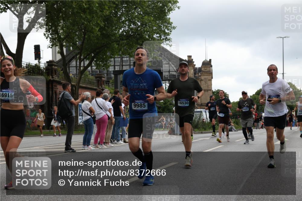 29.06.2025 - hella hamburg halbmarathon Yannick Fuchs http://msf.ph/oto/8372666 29.06.2025 10:53:47 20KM 1544, 2780, 3169, 3780, 4238, 4379, 4796, 4986, 6327, 6470, 7259, 7824, 8030, 8326, 8481, 8807, 9741, 9985, 10281, 10301, 10488, 11018, 11114, 11158, 11159, 11250, 11757, 12406, 12446, 12779, 13036, 13706, 14471, 14928, 15083, 15525, 15673, 15785, 15914, 16227, 16530, 16754, 16915, 17304, 17860, 18377, 18485, 18624, 18855, 19178 meine-sportfotos.de