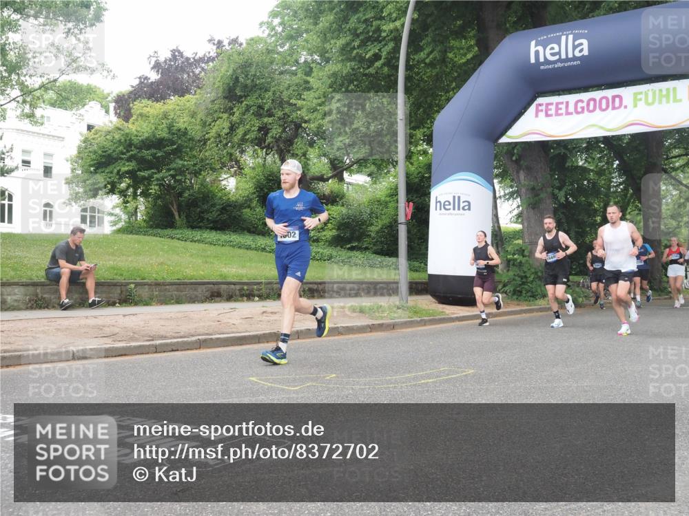 29.06.2025 - hella hamburg halbmarathon KatJ http://msf.ph/oto/8372702 29.06.2025 10:23:52 Zwischen KM18-KM19 1002, 1644, 7884 meine-sportfotos.de