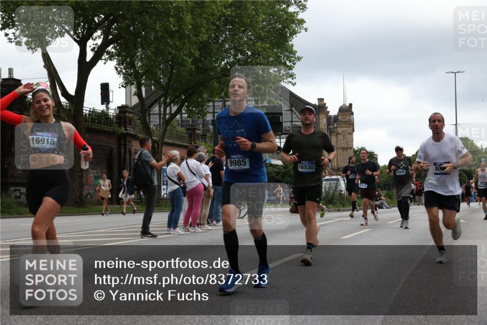 29.06.2025 - hella hamburg halbmarathon Yannick Fuchs http://msf.ph/oto/8372733 29.06.2025 10:53:47 20KM 1544, 2780, 3169, 3780, 4238, 4379, 4796, 4986, 6327, 6470, 7259, 7824, 8030, 8326, 8481, 8807, 9741, 9985, 10281, 10301, 10488, 11018, 11114, 11158, 11159, 11250, 11757, 12406, 12446, 12779, 13036, 13706, 14471, 14928, 15083, 15525, 15673, 15785, 15914, 16227, 16530, 16754, 16915, 17304, 17860, 18377, 18485, 18624, 18855, 19178 meine-sportfotos.de