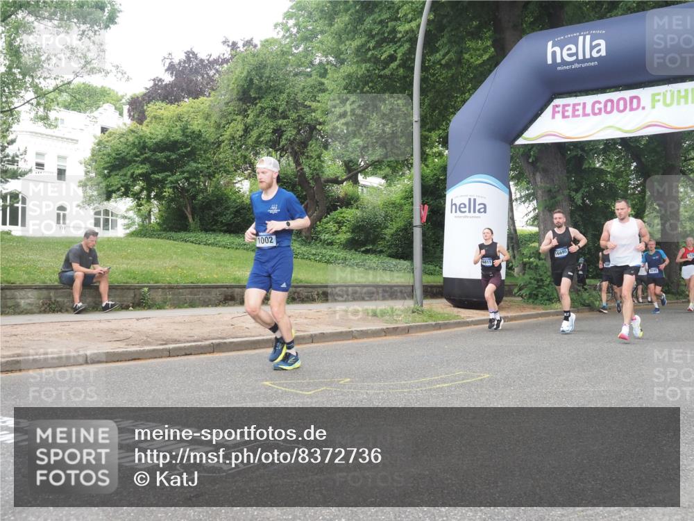 29.06.2025 - hella hamburg halbmarathon KatJ http://msf.ph/oto/8372736 29.06.2025 10:23:52 Zwischen KM18-KM19 1002, 1644, 7884 meine-sportfotos.de