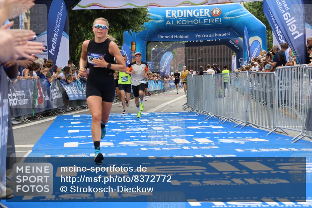 29.06.2025 - hella hamburg halbmarathon Strokosch-Dieckow http://msf.ph/oto/8372772 29.06.2025 10:27:12 Ziel 9097, 15136, 15583, 18037, 18124 meine-sportfotos.de