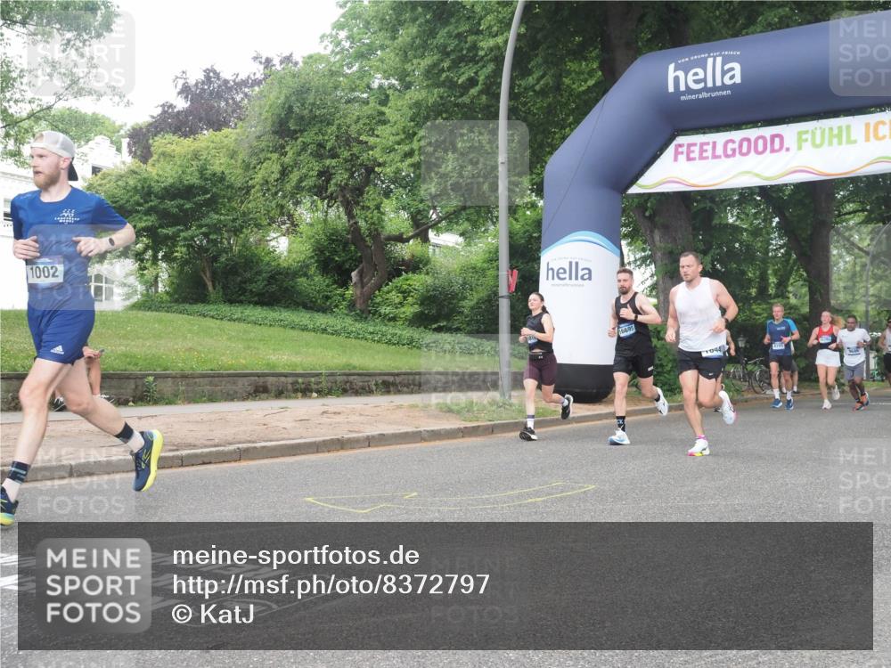 29.06.2025 - hella hamburg halbmarathon KatJ http://msf.ph/oto/8372797 29.06.2025 10:23:53 Zwischen KM18-KM19 1002, 1644, 7884 meine-sportfotos.de