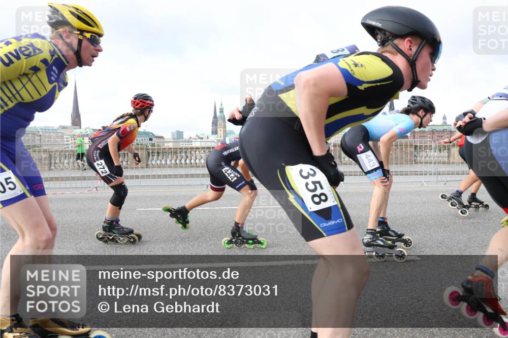 29.06.2025 - hella hamburg halbmarathon Lena Gebhardt http://msf.ph/oto/8373031 29.06.2025 08:50:46 Lombardsbrücke 05, 272, 35, 444, 443, 358 meine-sportfotos.de