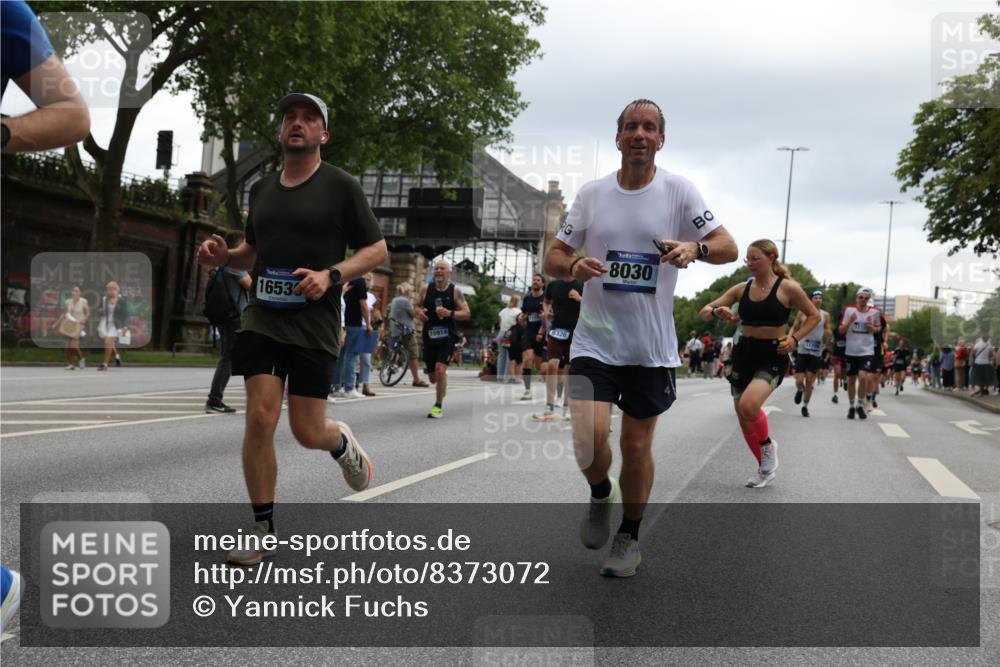 29.06.2025 - hella hamburg halbmarathon Yannick Fuchs http://msf.ph/oto/8373072 29.06.2025 10:53:48 20KM 1019, 1544, 2780, 3169, 3780, 4238, 4379, 4796, 4986, 6327, 6470, 7259, 7824, 8030, 8326, 8481, 8807, 9741, 9985, 10281, 10301, 10488, 11018, 11114, 11158, 11159, 11250, 11757, 12406, 12422, 12446, 12779, 13036, 13706, 14471, 15083, 15525, 15673, 15785, 15914, 16227, 16530, 16754, 16915, 17304, 17860, 18130, 18377, 18624, 18855, 19178 meine-sportfotos.de