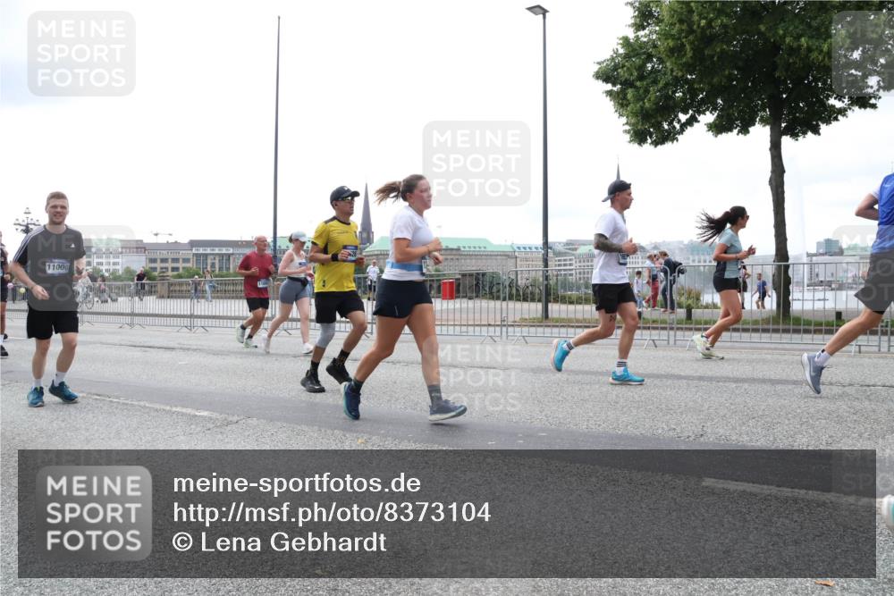 29.06.2025 - hella hamburg halbmarathon Lena Gebhardt http://msf.ph/oto/8373104 29.06.2025 10:49:02 Lombardsbrücke 11000, 1142, 1167, 1525, 1584, 2160, 2395, 2437, 2438, 2541, 2713, 2716, 2792, 2927, 3070, 3086, 3215, 3232, 3253, 4403, 4525, 4527, 4809, 5010, 5118, 5463, 5479, 5480, 5551, 6015, 6437, 6566, 6979, 6989, 7062, 7203, 7931, 7936, 7947, 7948, 8549, 8719, 8760, 9245, 9341, 9359, 9552, 9787, 10033, 10038, 10081, 10130, 10204, 10366, 10479, 10524, 10654, 10656, 10782, 10785, 11000, 11031, 11192, 11364, 11365, 13814, 13845, 16498, 16499, 16701 meine-sportfotos.de