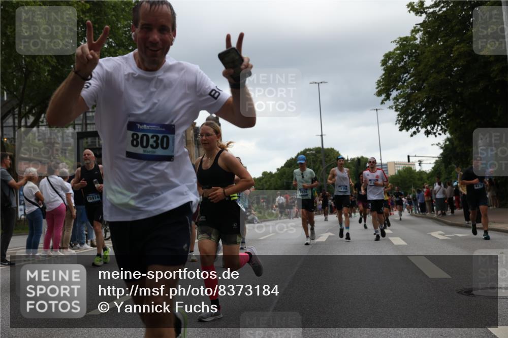 29.06.2025 - hella hamburg halbmarathon Yannick Fuchs http://msf.ph/oto/8373184 29.06.2025 10:53:49 20KM 1019, 1544, 2780, 3169, 3780, 4238, 4379, 4796, 4986, 6327, 6470, 7259, 7824, 8030, 8326, 8481, 8807, 9741, 9985, 10281, 10301, 10488, 11018, 11114, 11158, 11159, 11250, 11757, 12406, 12422, 12446, 12779, 13036, 13706, 13993, 14471, 14823, 15083, 15525, 15673, 15785, 15914, 16227, 16530, 16754, 16915, 17304, 17860, 18130, 18377, 18624, 18855, 19178 meine-sportfotos.de