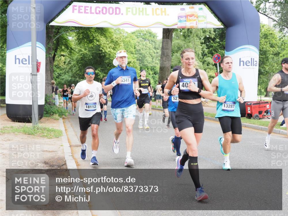 29.06.2025 - hella hamburg halbmarathon MichiJ http://msf.ph/oto/8373373 29.06.2025 10:44:59 Zwischen KM18-KM19 1595, 2282, 2907, 3251, 4088, 5277, 5341, 6104, 6281, 6302, 10020, 13287, 13664, 14914, 16910, 17531, 17782, 18068, 18112, 18762 meine-sportfotos.de