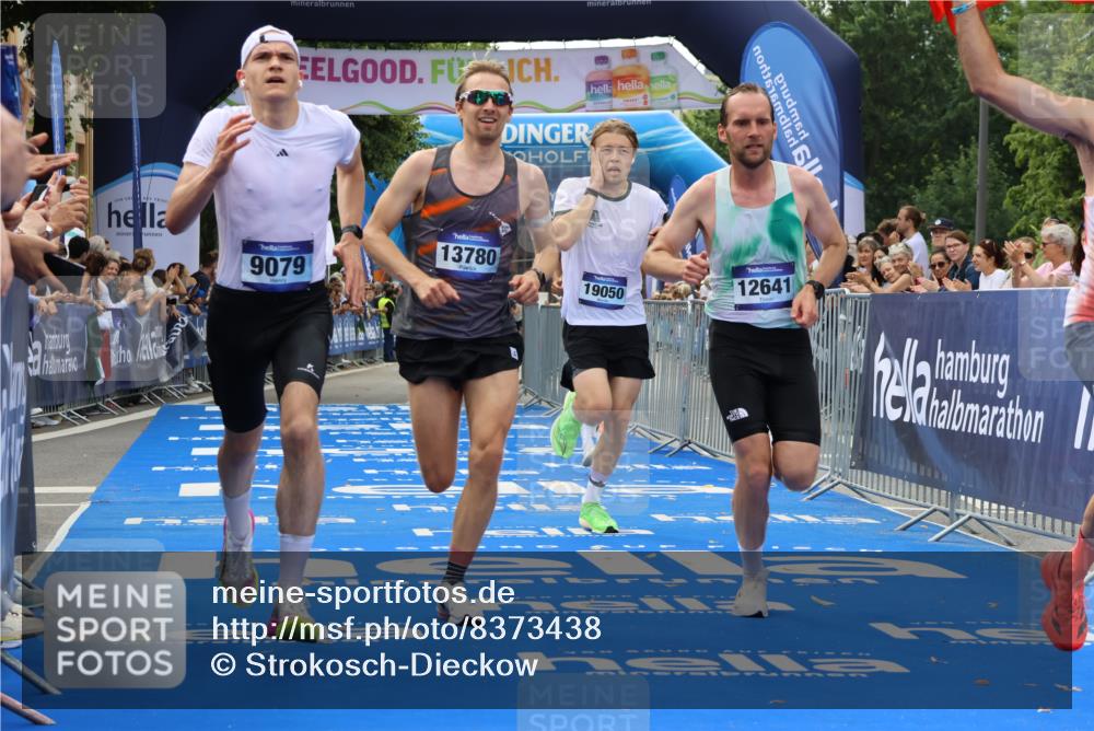 29.06.2025 - hella hamburg halbmarathon Strokosch-Dieckow http://msf.ph/oto/8373438 29.06.2025 10:26:59 Ziel 9079, 12641, 12992, 13780, 13956, 14828, 15023, 15671, 19050 meine-sportfotos.de