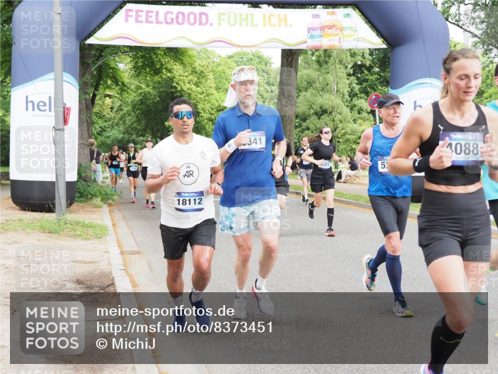 29.06.2025 - hella hamburg halbmarathon MichiJ http://msf.ph/oto/8373451 29.06.2025 10:44:59 Zwischen KM18-KM19 1595, 2282, 2907, 3251, 4088, 5277, 5341, 6104, 6281, 6302, 10020, 13287, 13664, 14914, 16910, 17531, 17782, 18068, 18112, 18762 meine-sportfotos.de