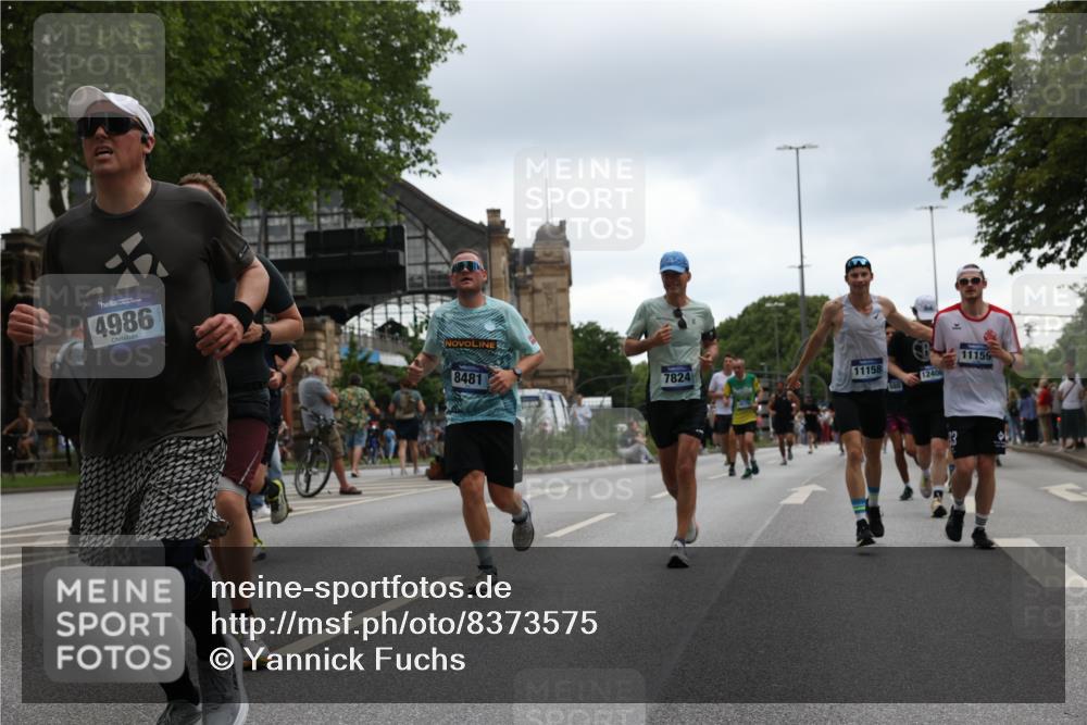 29.06.2025 - hella hamburg halbmarathon Yannick Fuchs http://msf.ph/oto/8373575 29.06.2025 10:53:50 20KM 1019, 1544, 2780, 3169, 3780, 4238, 4379, 4986, 5272, 6327, 6470, 7259, 7824, 8030, 8326, 8481, 8749, 8807, 9741, 9985, 10271, 10281, 10301, 10488, 11018, 11114, 11158, 11159, 11250, 11757, 12406, 12422, 12446, 12779, 13036, 13706, 13847, 13993, 14471, 14823, 15083, 15525, 15673, 15785, 15914, 16227, 16530, 16608, 16754, 16915, 17304, 17860, 18130, 18377, 18624, 18855, 19178 meine-sportfotos.de