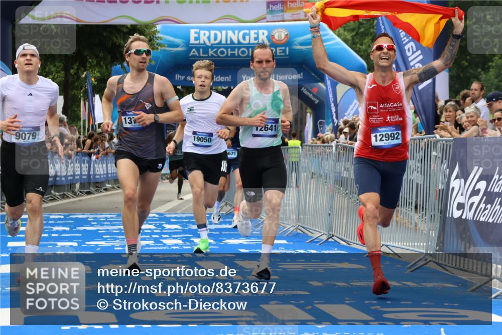 29.06.2025 - hella hamburg halbmarathon Strokosch-Dieckow http://msf.ph/oto/8373677 29.06.2025 10:26:58 Ziel 9079, 12641, 12992, 13780, 13956, 14828, 15023, 15671, 19050 meine-sportfotos.de