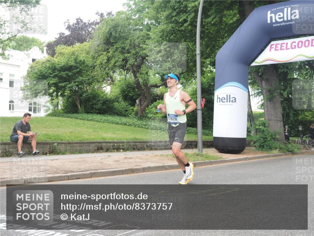 29.06.2025 - hella hamburg halbmarathon KatJ http://msf.ph/oto/8373757 29.06.2025 10:23:59 Zwischen KM18-KM19 1002, 1644, 8395 meine-sportfotos.de
