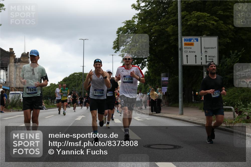 29.06.2025 - hella hamburg halbmarathon Yannick Fuchs http://msf.ph/oto/8373808 29.06.2025 10:53:51 20KM 1019, 1544, 2780, 3169, 3780, 4238, 4379, 4986, 5272, 6327, 6470, 7259, 7824, 8030, 8326, 8481, 8749, 8807, 9741, 9985, 10271, 10281, 10301, 10488, 11018, 11114, 11158, 11159, 11250, 11757, 12406, 12422, 12446, 12779, 13036, 13706, 13847, 13993, 14471, 14823, 15083, 15525, 15673, 15785, 15914, 16530, 16608, 16754, 16915, 17860, 18130, 18200, 18202, 18377, 18624, 18855, 19178 meine-sportfotos.de