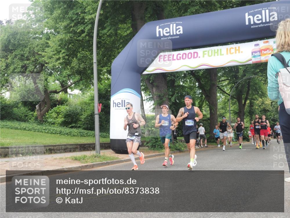 29.06.2025 - hella hamburg halbmarathon KatJ http://msf.ph/oto/8373838 29.06.2025 10:24:04 Zwischen KM18-KM19 7867 meine-sportfotos.de