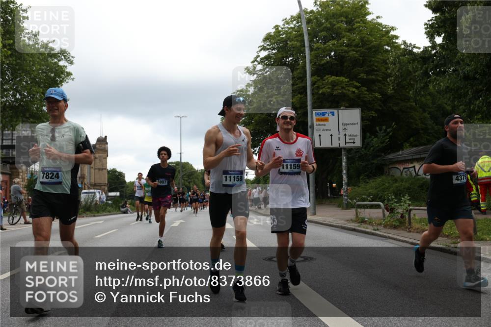 29.06.2025 - hella hamburg halbmarathon Yannick Fuchs http://msf.ph/oto/8373866 29.06.2025 10:53:52 20KM 1019, 1544, 2780, 3169, 3780, 4238, 4379, 4986, 5272, 6327, 6470, 7259, 7824, 8030, 8326, 8481, 8749, 8807, 9741, 9985, 10271, 10281, 10301, 10488, 11114, 11158, 11159, 11250, 11757, 12406, 12422, 12446, 12779, 13036, 13706, 13847, 13993, 14471, 14823, 15083, 15525, 15673, 15785, 15914, 16530, 16608, 16754, 16915, 17860, 18130, 18200, 18202, 18377, 18624, 19178 meine-sportfotos.de