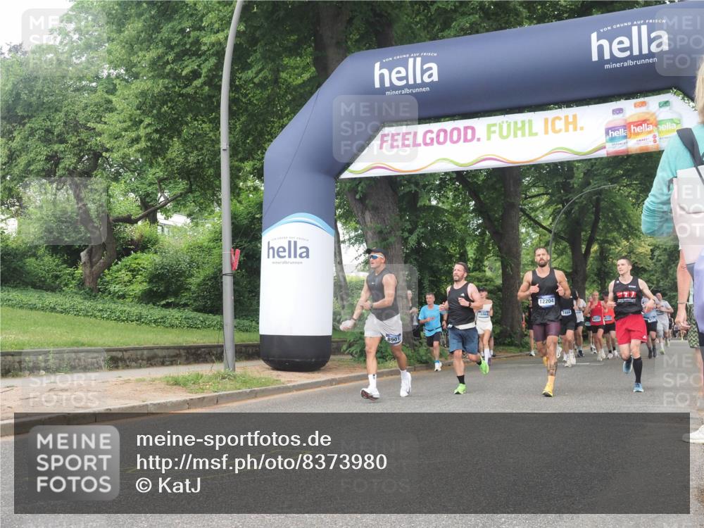 29.06.2025 - hella hamburg halbmarathon KatJ http://msf.ph/oto/8373980 29.06.2025 10:24:07 Zwischen KM18-KM19 7867 meine-sportfotos.de