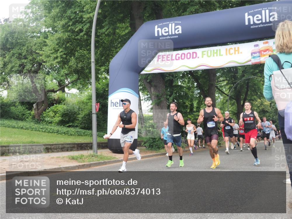 29.06.2025 - hella hamburg halbmarathon KatJ http://msf.ph/oto/8374013 29.06.2025 10:24:08 Zwischen KM18-KM19 7466, 7867 meine-sportfotos.de