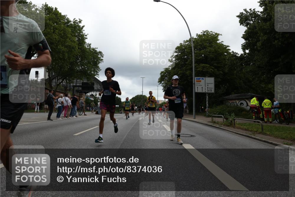 29.06.2025 - hella hamburg halbmarathon Yannick Fuchs http://msf.ph/oto/8374036 29.06.2025 10:53:53 20KM 1019, 1544, 2780, 3169, 3780, 4238, 4379, 4986, 5272, 6327, 6470, 7259, 7824, 8030, 8326, 8481, 8749, 8807, 9741, 9985, 10271, 10281, 10301, 11114, 11158, 11159, 11250, 11757, 12406, 12422, 12446, 13036, 13706, 13847, 13993, 14471, 14823, 15083, 15525, 15673, 15914, 16530, 16608, 17860, 18130, 18200, 18202, 18377, 18624, 19178 meine-sportfotos.de